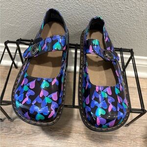 Savvy Black Mules with Colorful Heart Pattern